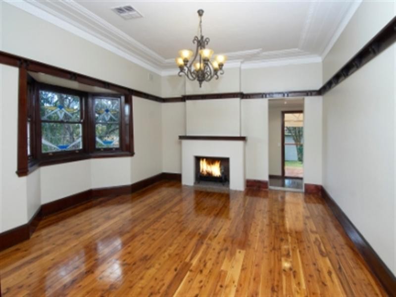 28 Bridge Road, Westmead NSW 2145