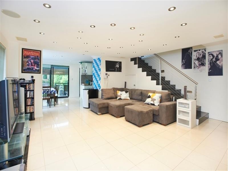 1a Lynette Crescent, South Wentworthville NSW 2145