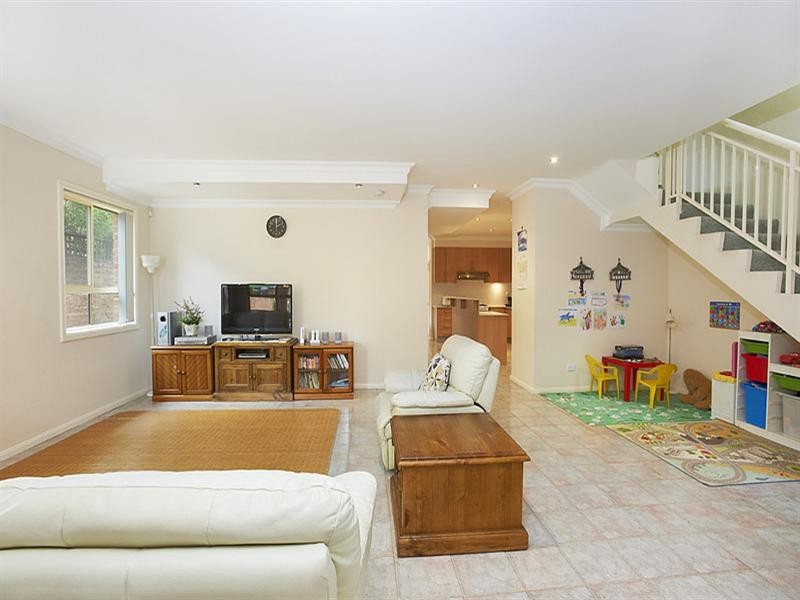 6 Austral Avenue, Westmead NSW 2145