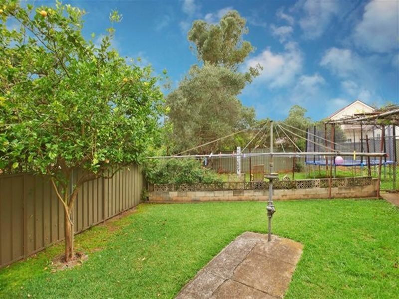 50 Moree Avenue, Westmead NSW 2145