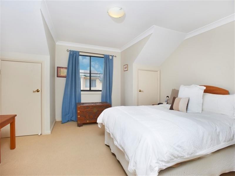 9/143-145 Blaxcell Street, Granville NSW 2142