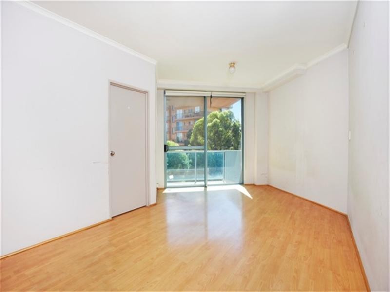 28/1 Good Street, Parramatta NSW 2150