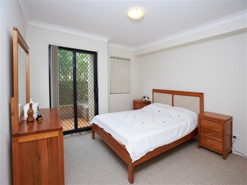 8/12 Murray Street, Northmead NSW 2152