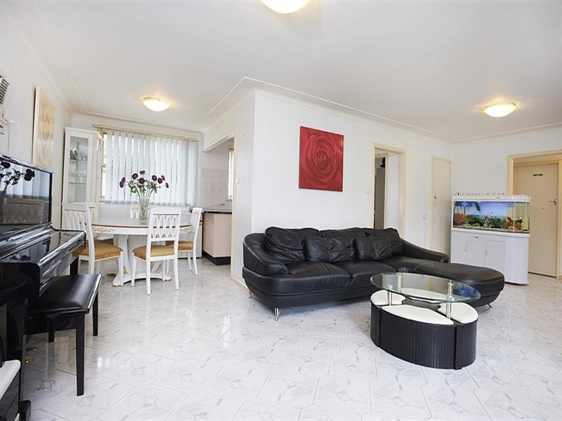 1 Biscayne Avenue, South Wentworthville NSW 2145