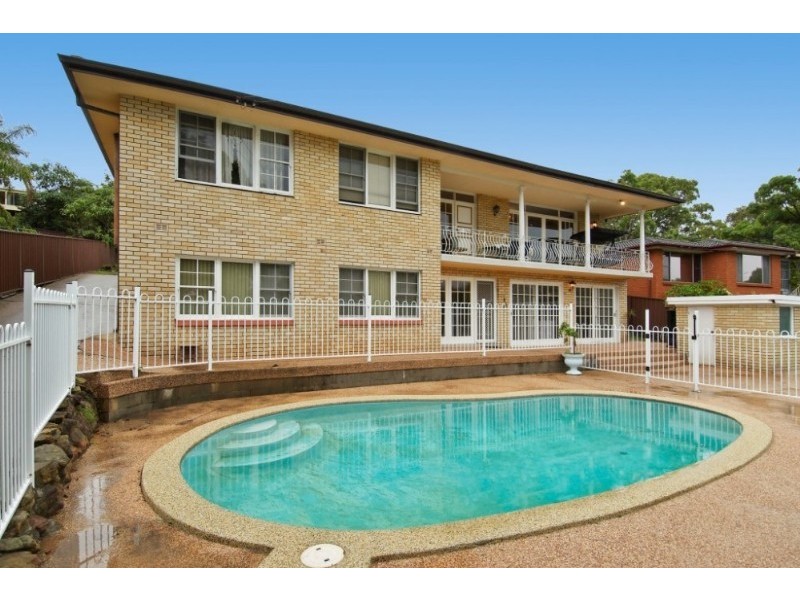 15 Dobson Crescent, Dundas Valley NSW 2117