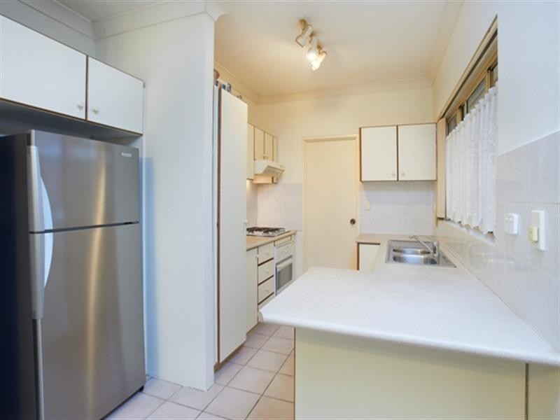 2/221-223 Dunmore Street, Pendle Hill NSW 2145