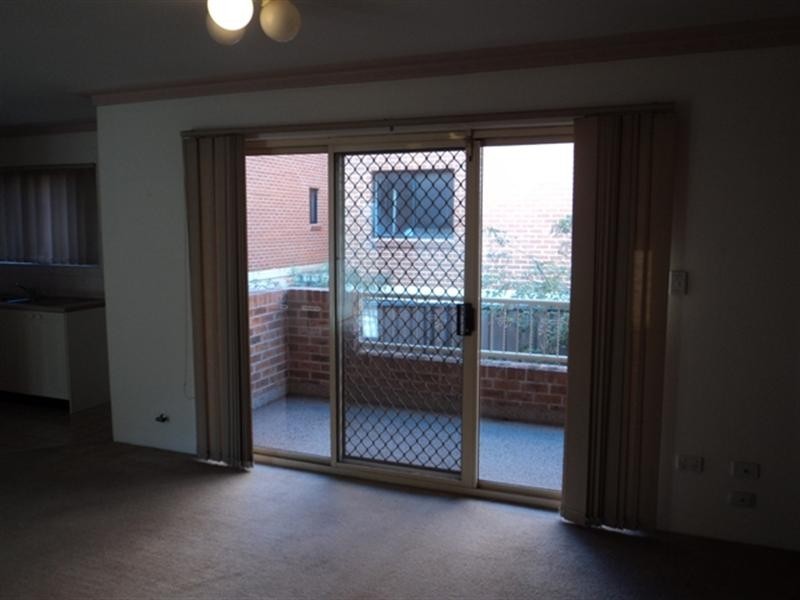 2/44 Ross Street, North Parramatta NSW 2151