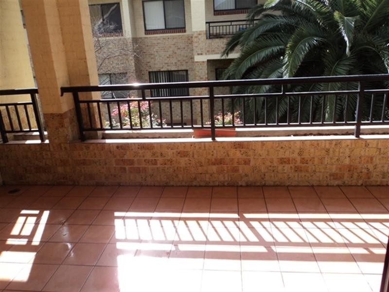 4/1-3 Virginia Street, Rosehill NSW 2142