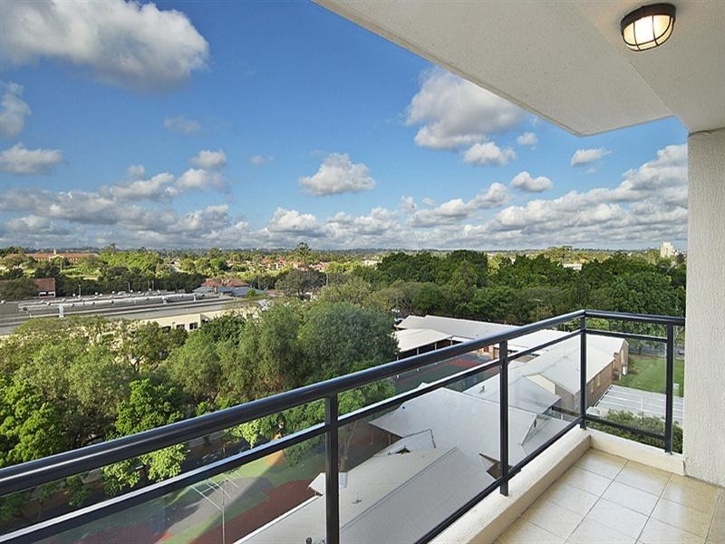 722/32 Hassall Street, Parramatta NSW 2150