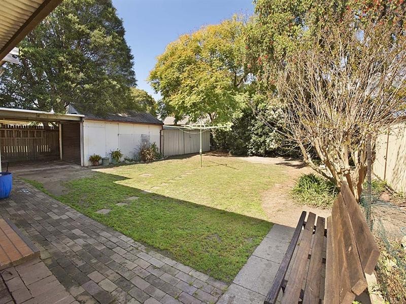 11 Churchill Street, Guildford NSW 2161