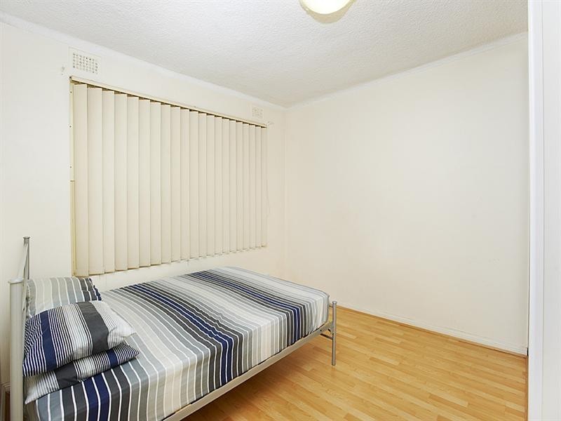 2/142A Good Street, Harris Park NSW 2150