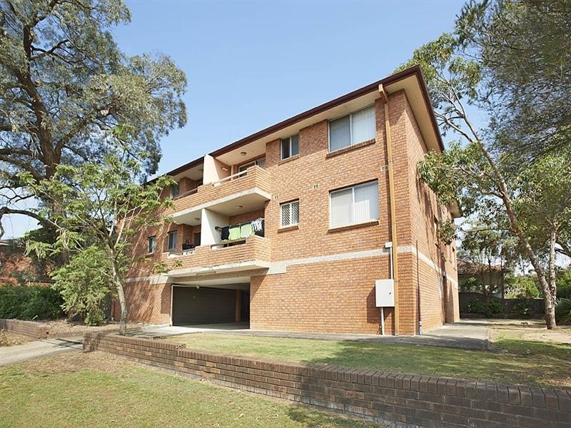 8/56 Bangor Street, Guildford NSW 2161