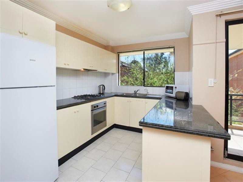 6/37-43 Good Street, Westmead NSW 2145