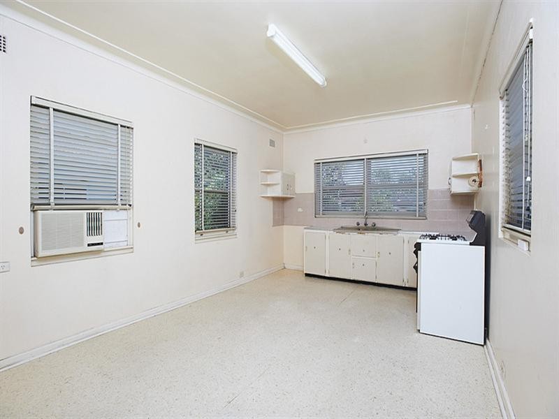 13 Symonds Avenue, North Parramatta NSW 2151