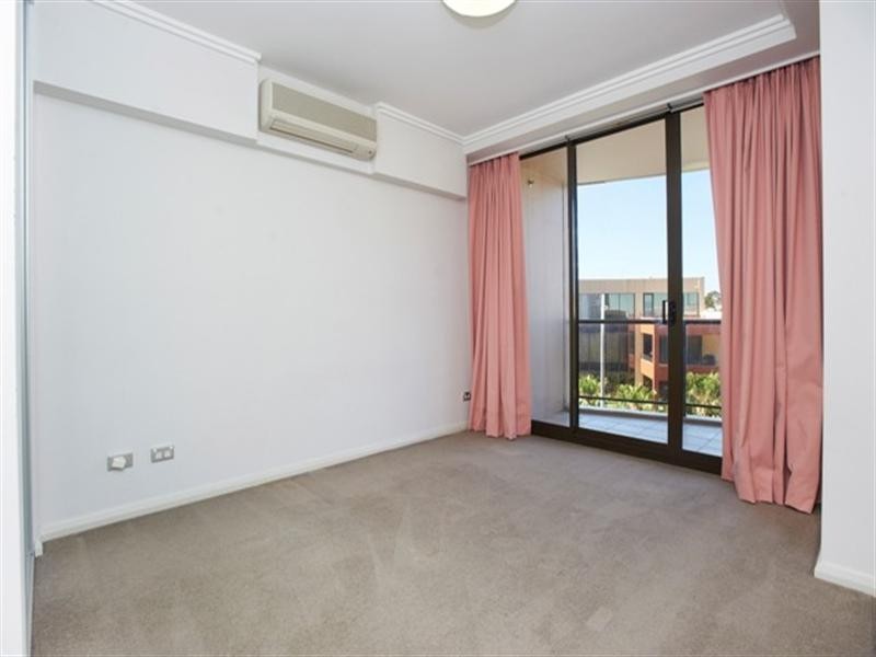 4/13-15 Hassall Street, Parramatta NSW 2150