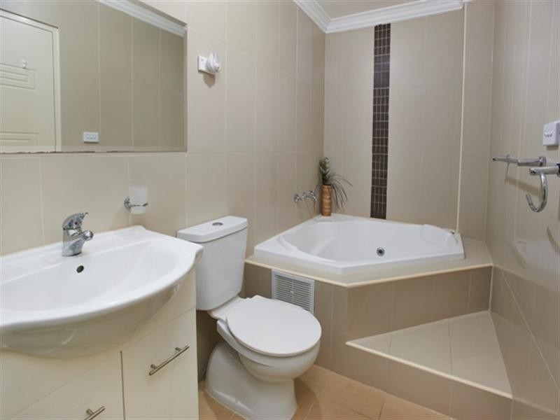 8/11-13 Tennyson Street, Parramatta NSW 2150