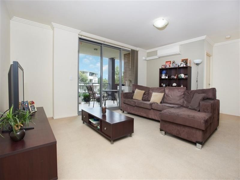 13/4-10 Benedict Court, Holroyd NSW 2142