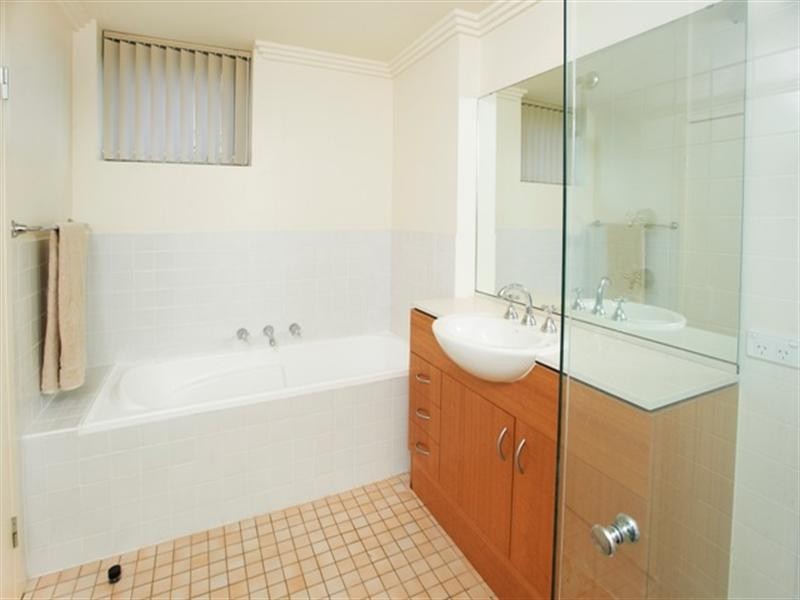 13/4-10 Benedict Court, Holroyd NSW 2142