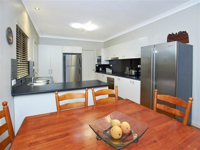 13 Fitzwilliam Road, Old Toongabbie NSW 2146