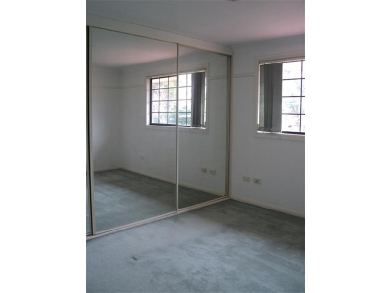 2/11-11A Ellis Street, Merrylands NSW 2160