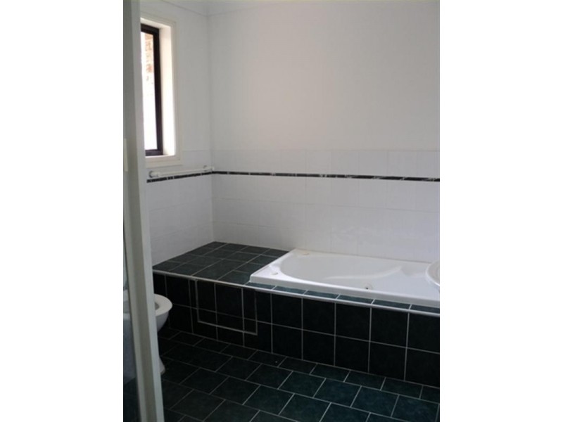 2/11-11A Ellis Street, Merrylands NSW 2160