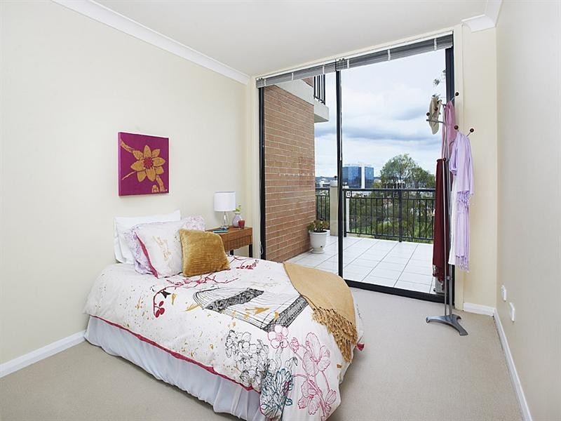 607/19-21 Good Street, Parramatta NSW 2150