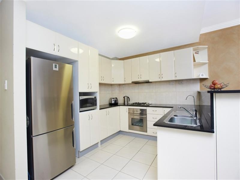 6/12-18 James Street, Baulkham Hills NSW 2153