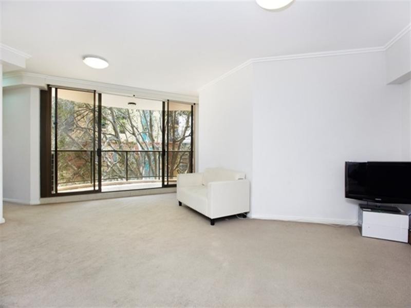 102/13-15 Hassall Street, Parramatta NSW 2150