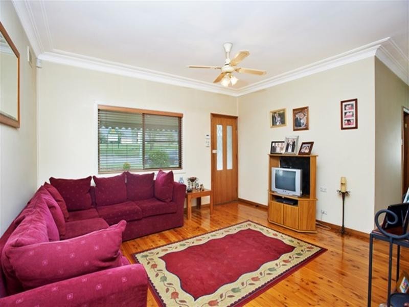 87 Binalong Road, Old Toongabbie NSW 2146