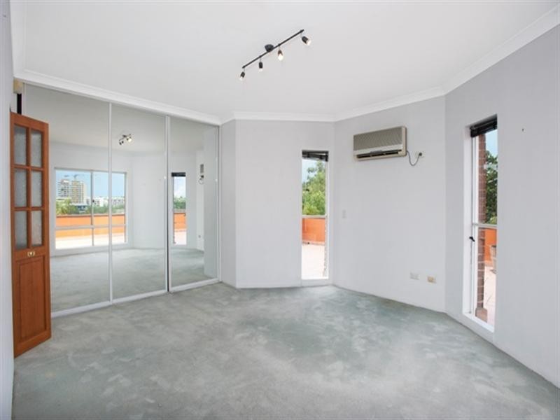 10/4-6 Queens Avenue, Parramatta NSW 2150