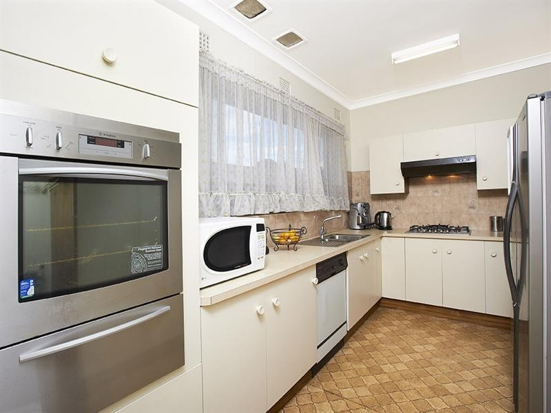 16 Amaroo Avenue, Strathfield NSW 2135