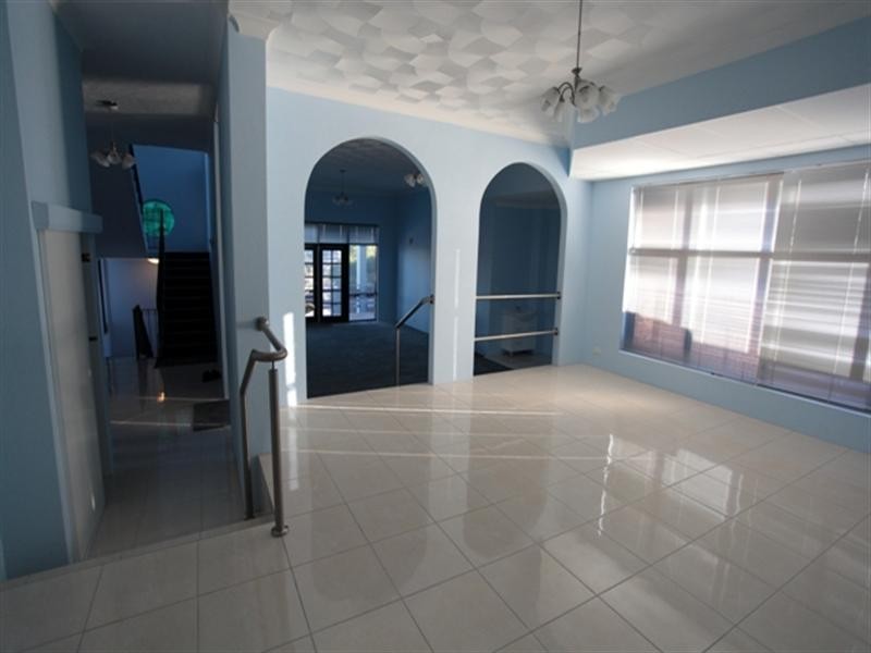 10 Caithness Crescent, Winston Hills NSW 2153