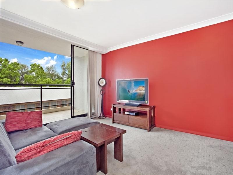 1/32 Hassall Street, Parramatta NSW 2150