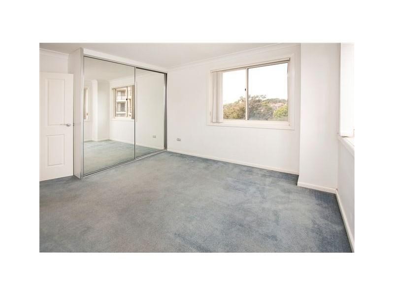 608/91A Bridge Road, Westmead NSW 2145