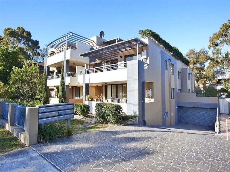 8/28 Chetwynd Road, Merrylands NSW 2160