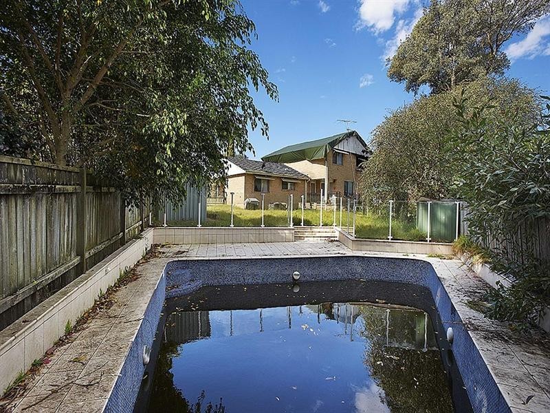 18 Sunset Place, North Rocks NSW 2151