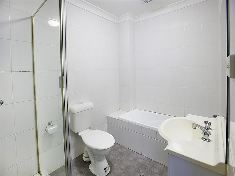 D13/88-98 Marsden Street, Parramatta NSW 2150