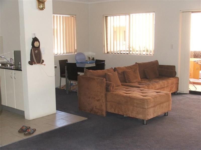 13/12 Kendall Street, Harris Park NSW 2150