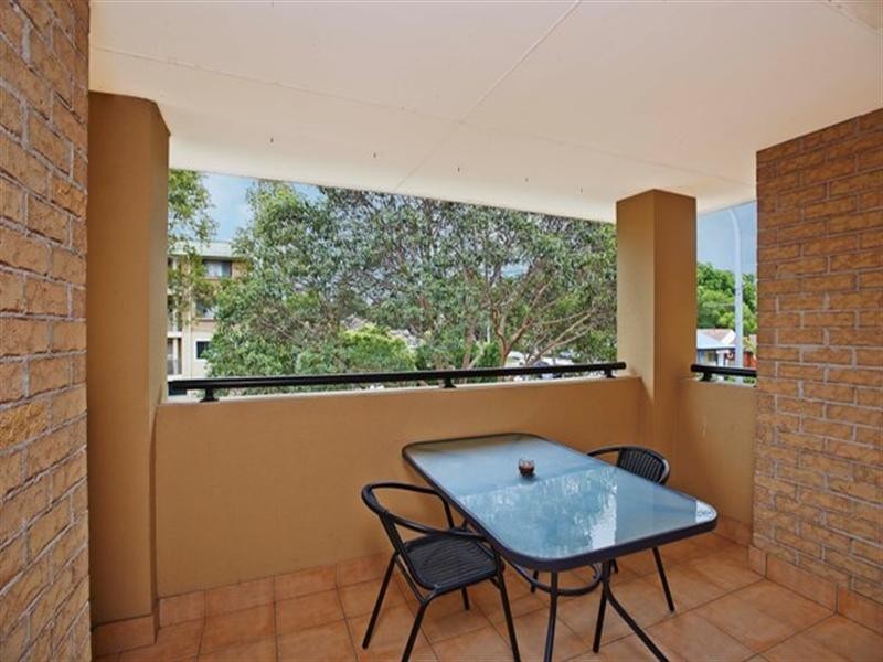 8/16-18 Newman Street, Merrylands NSW 2160