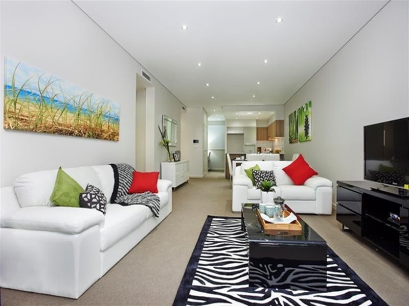 4 Broughton Street, Canterbury NSW 2193