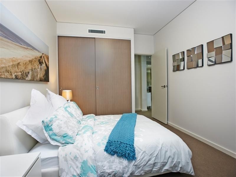 4 Broughton Street, Canterbury NSW 2193