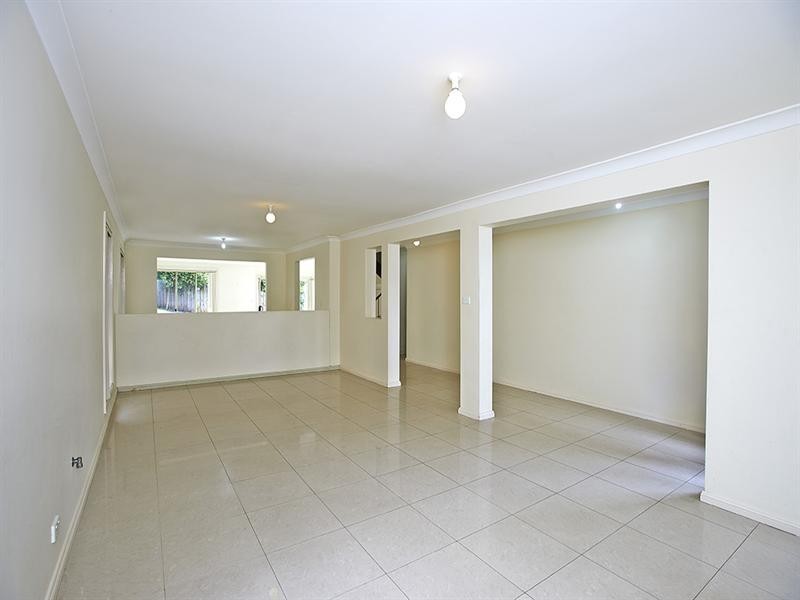 15 Dungara Drive, Pemulwuy NSW 2145