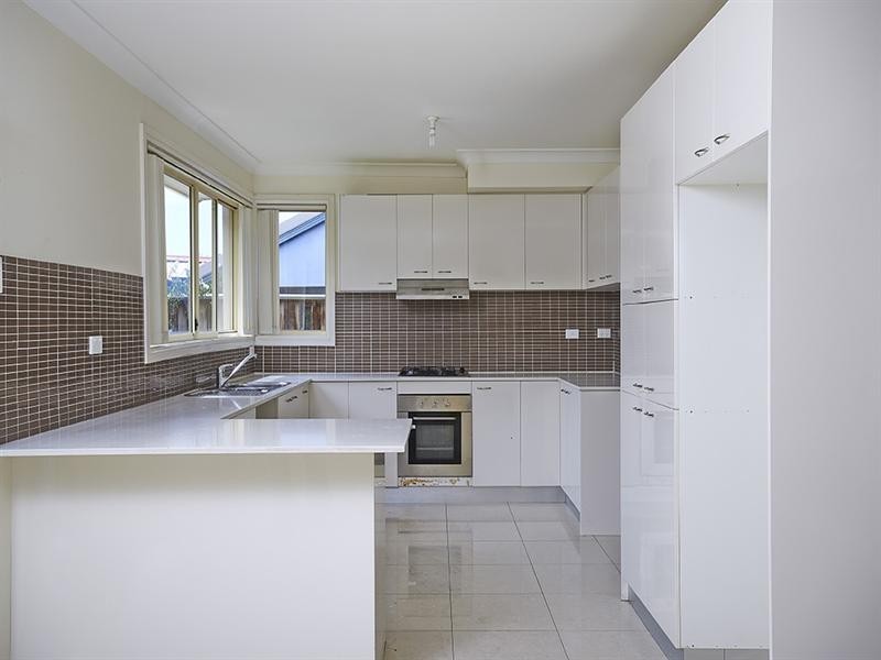 15 Dungara Drive, Pemulwuy NSW 2145