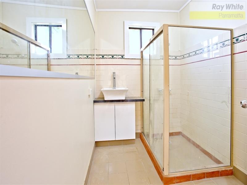 9 Banks St, Mays Hill, Parramatta NSW 2150