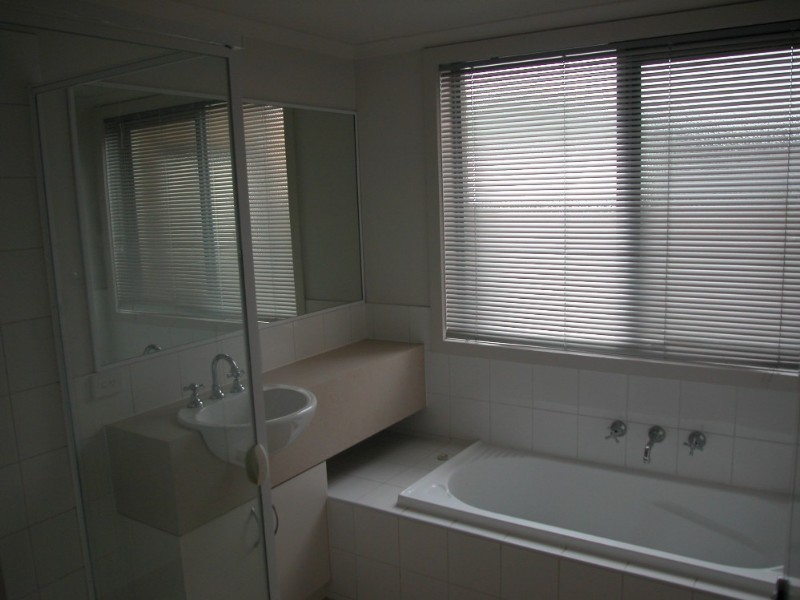 2 Windsor Street, Pascoe Vale VIC 3044