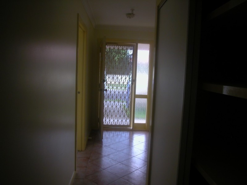 5 The Avenue, Oak Park VIC 3046