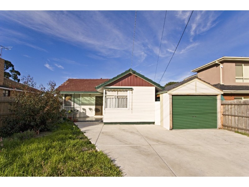 70 Leonard Avenue, Glenroy VIC 3046