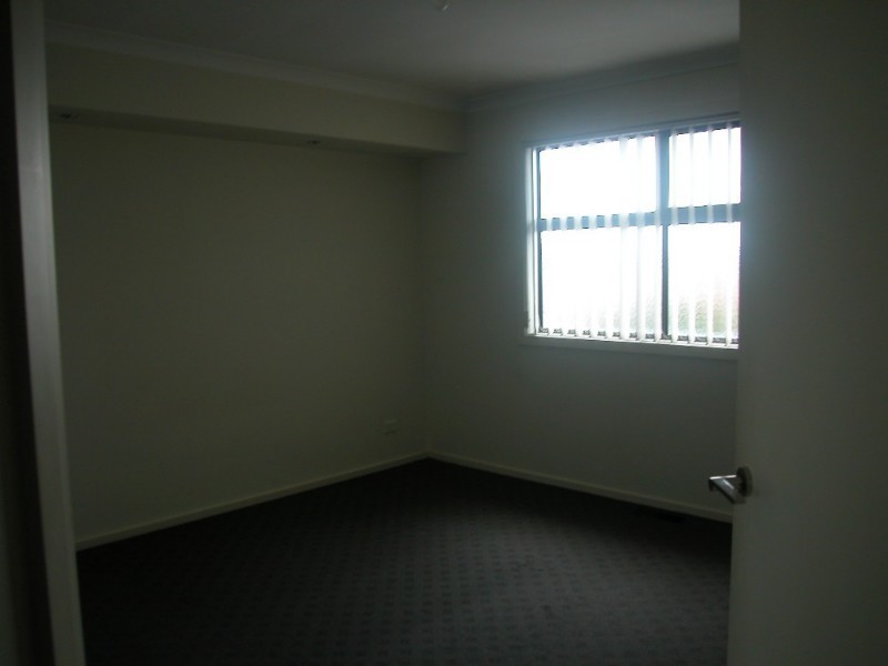 1/19 Hosken Street, Reservoir VIC 3073