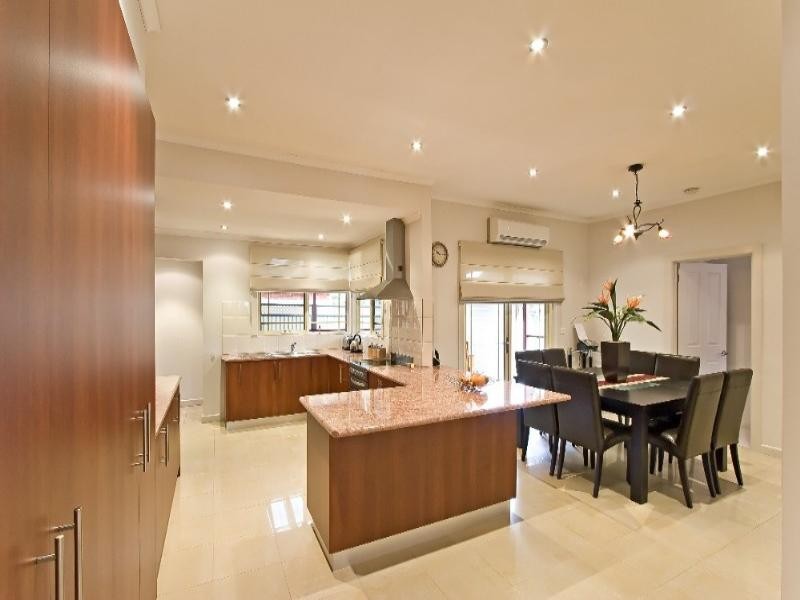 21 Chenies Street, Reservoir VIC 3073