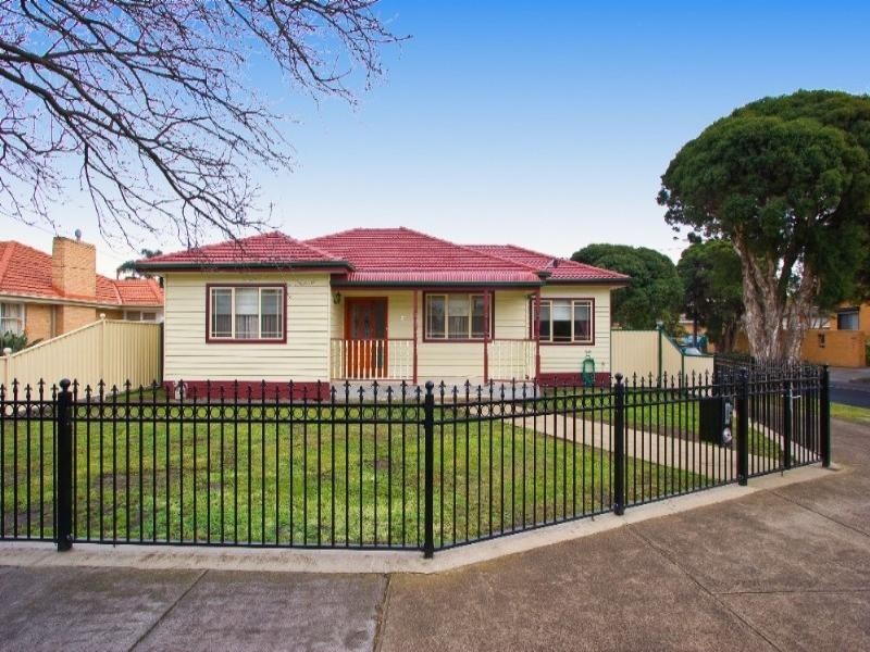 21 Chenies Street, Reservoir VIC 3073